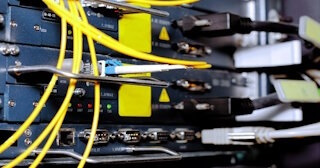 Заказать монтаж сетей в прохладном. Обслуживание ПК, ремонт от 313 руб